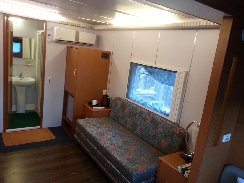 Kenting Houbihu Camping Car B&B Longshui Esterno foto