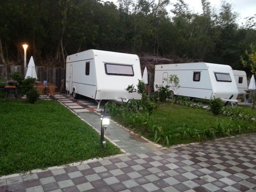 Kenting Houbihu Camping Car B&B Longshui Esterno foto
