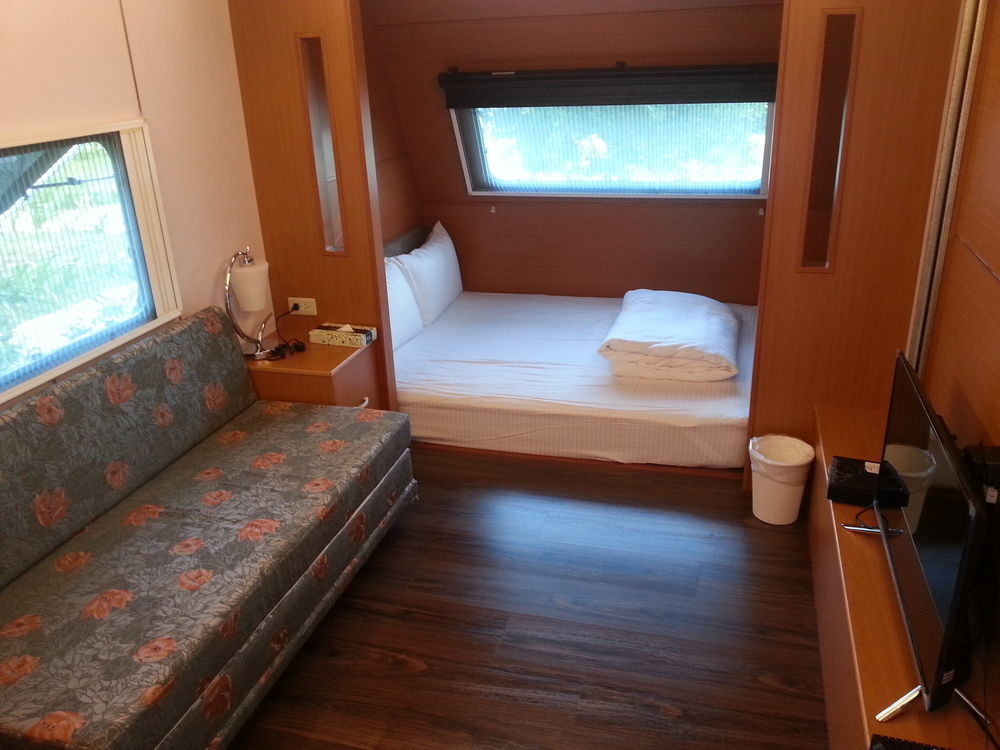Kenting Houbihu Camping Car B&B Longshui Esterno foto